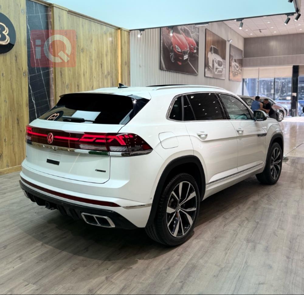 فولكسفاغن أطلس كروس سبورت